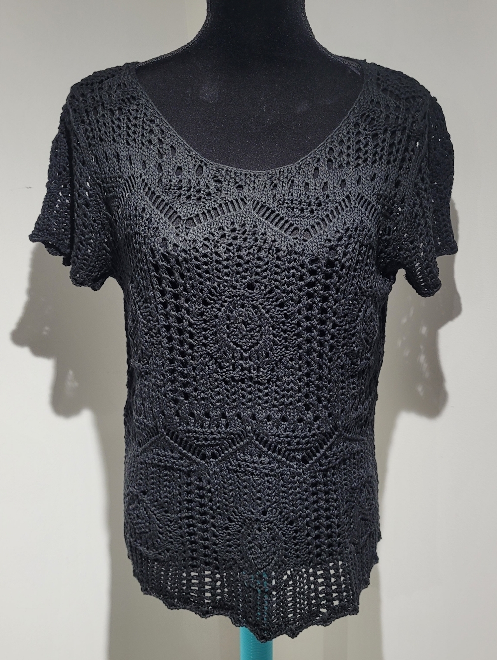 H&M Women's Short Sleeve Crochet T-Shirt Medium Black Boho Coastal Cowgirl